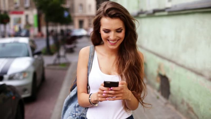 Use Happn hookup app to find a perfect match to get laid with